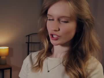 webcam girl rowenacroyle live cam image #11843436