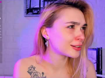 webcam girl w0wgirls live cam image #2240627