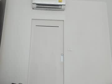 webcam girl asiangirlandwhiteguy live cam image #6288437