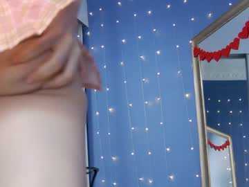 webcam girl kriskras__ live cam image #9043923