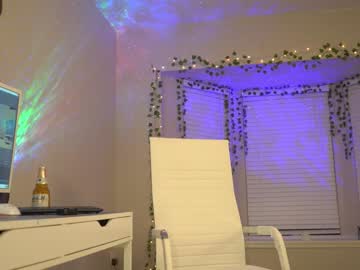 webcam girl ashley_benson1 live cam image #731440