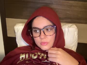 webcam girl gia_is_horny live cam image #6611780