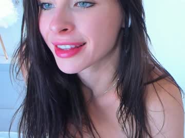 webcam girl uwunikaa live cam image #8485220