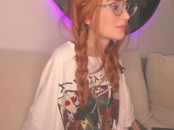 webcam girl lonelly_lolly98 live cam image #10797441