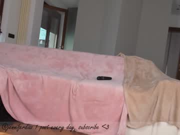 webcam girl therealbonnieclydex live cam image #2883661