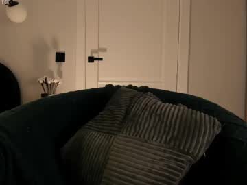 webcam girl tollysage live cam image #12405910