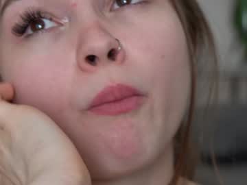 webcam girl refined_style live cam image #10425123