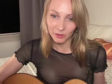 webcam girl kaileeshy live cam image #1949547