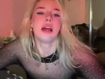 webcam girl skyyler1 live cam image #12918132