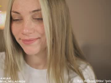 webcam girl mia_milagros live cam image #5104605