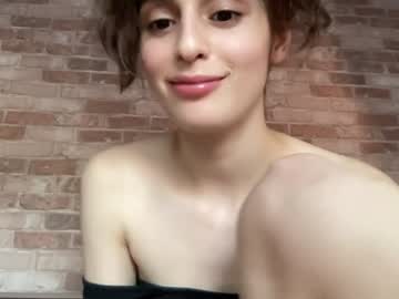 webcam girl wonderland_stia live cam image #10430058