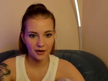 webcam girl hustleebabyy live cam image #3847996
