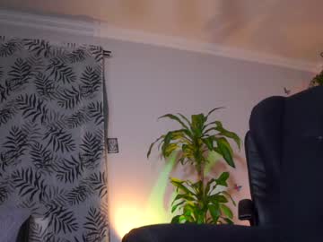 webcam girl juicyandthepussyblvd live cam image #4733036