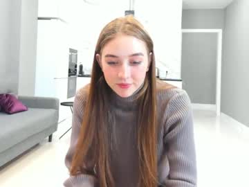 webcam girl susanwests live cam image #7468317