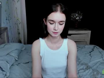 webcam girl california__gold live cam image #3749978