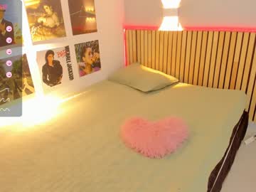 webcam girl little_effy18 live cam image #7124784
