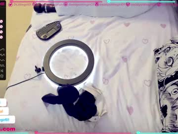 webcam girl daddyslittlegirl01 live cam image #2661771