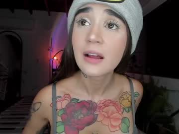 webcam girl lonelly_lolly98 live cam image #4820791