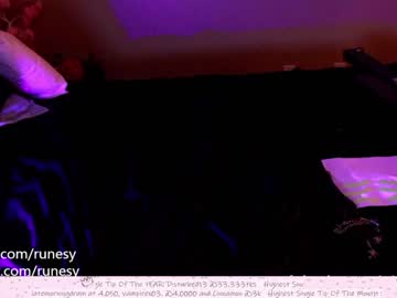 webcam girl runesy live cam image #436720