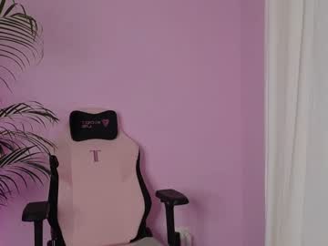 webcam girl strawberryjamx live cam image #5141655