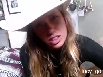 webcam girl lucy_gooosey live cam image #5437742