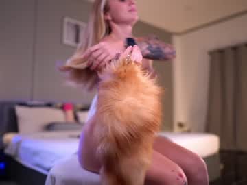 webcam girl cute__foxy live cam image #9084652