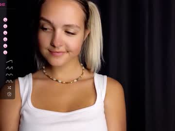 webcam girl beverly_hillls live cam image #8320623