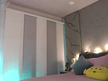 webcam girl nina_mon live cam image #9173692