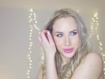 webcam girl pearl_blonde live cam image #1661544