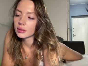 webcam girl angel_from_sky live cam image #8661559