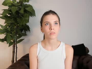 webcam girl jacquelinechurch live cam image #4945908
