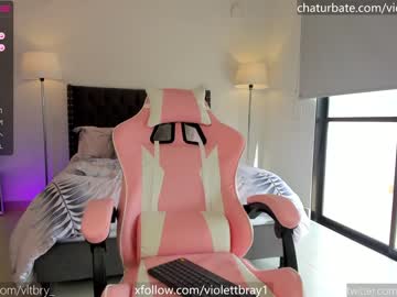 webcam girl violett_bray live cam image #6151358