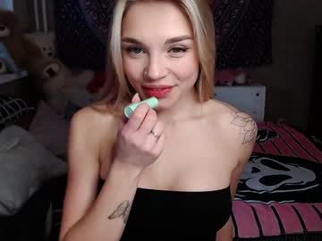 webcam girl babyfromtheforest live cam image #7933660