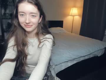 webcam girl llkadream live cam image #5245940