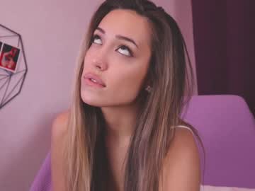webcam girl francescadomi live cam image #4072675