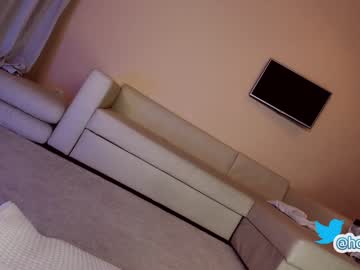 webcam girl hollyextra live cam image #4137943