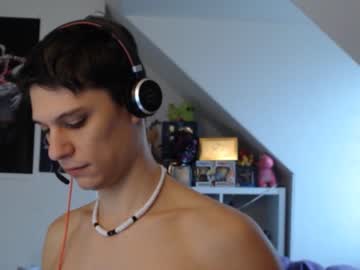 webcam man misterydragon live cam image #1395530