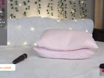 webcam girl kittyloffe live cam image #9480417