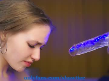 webcam girl _taylor_swift live cam image #1354578