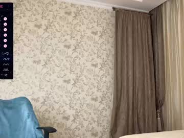 webcam girl charming__kitty live cam image #7795431