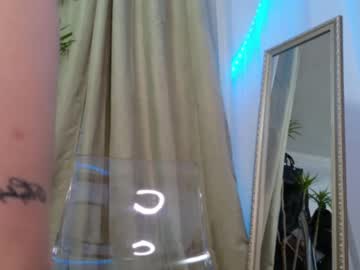 webcam girl lorennameliyy live cam image #11830285