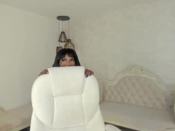 webcam girl shantallknowless live cam image #6405031