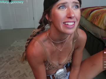 webcam girl lucy_gooosey live cam image #6428098