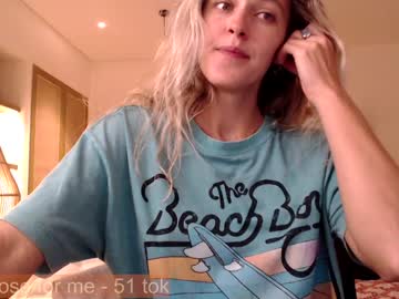webcam girl sweetboobss1 live cam image #9998530