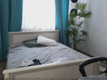 webcam girl small_blondee live cam image #9736217
