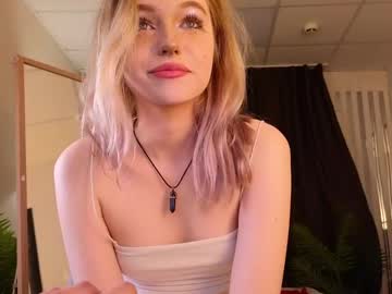 Cam for just_mia_