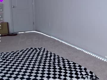 webcam girl petitebrat live cam image #11741114