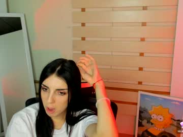 webcam girl emilie_shy live cam image #10272912