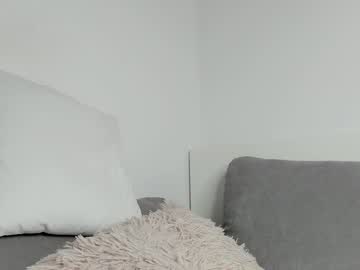 webcam girl yournaughtymiss live cam image #2638101