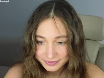 webcam girl ambertan1 live cam image #12334313